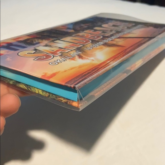 Okalan eyeshadow palette  !never worn or opened! - Picture 2 of 4